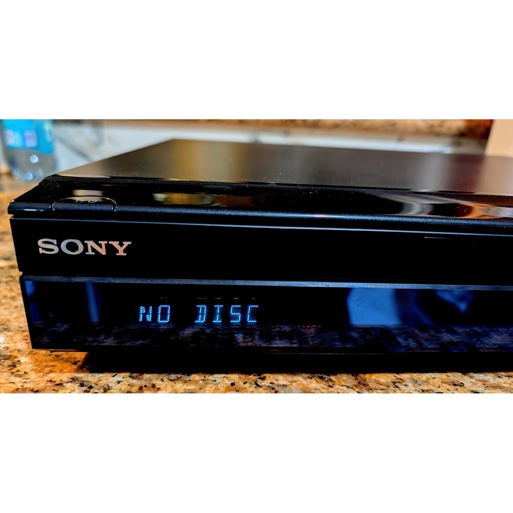 Sony BDP-S300 Blu-ray Disc Player Full HD 1080p HDMI with Remote RMT-B101A Black - Picture 3 of 16